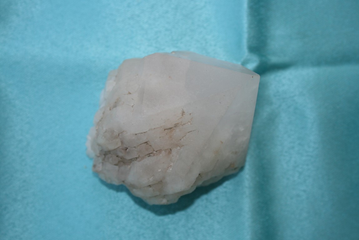 Candle Quartz Point is a stone of hope 4761